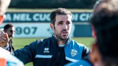 Agora t&eacute;cnico, F&agrave;bregas diz que Como brigar&aacute; pelo acesso e revela conversa com Mourinho