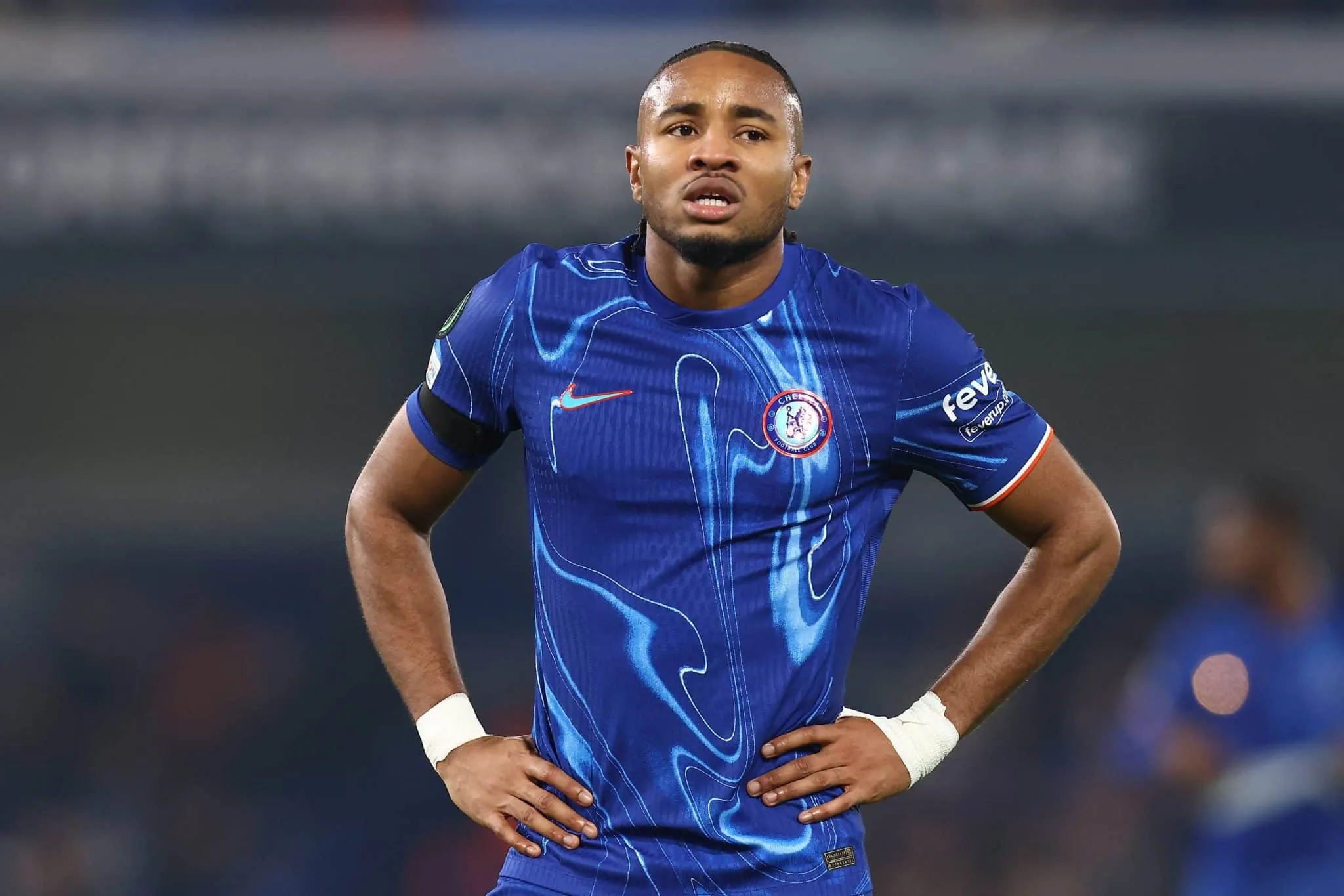 Insatisfeito no Chelsea, Nkunku desperta o interesse de outro gigante da Premier League