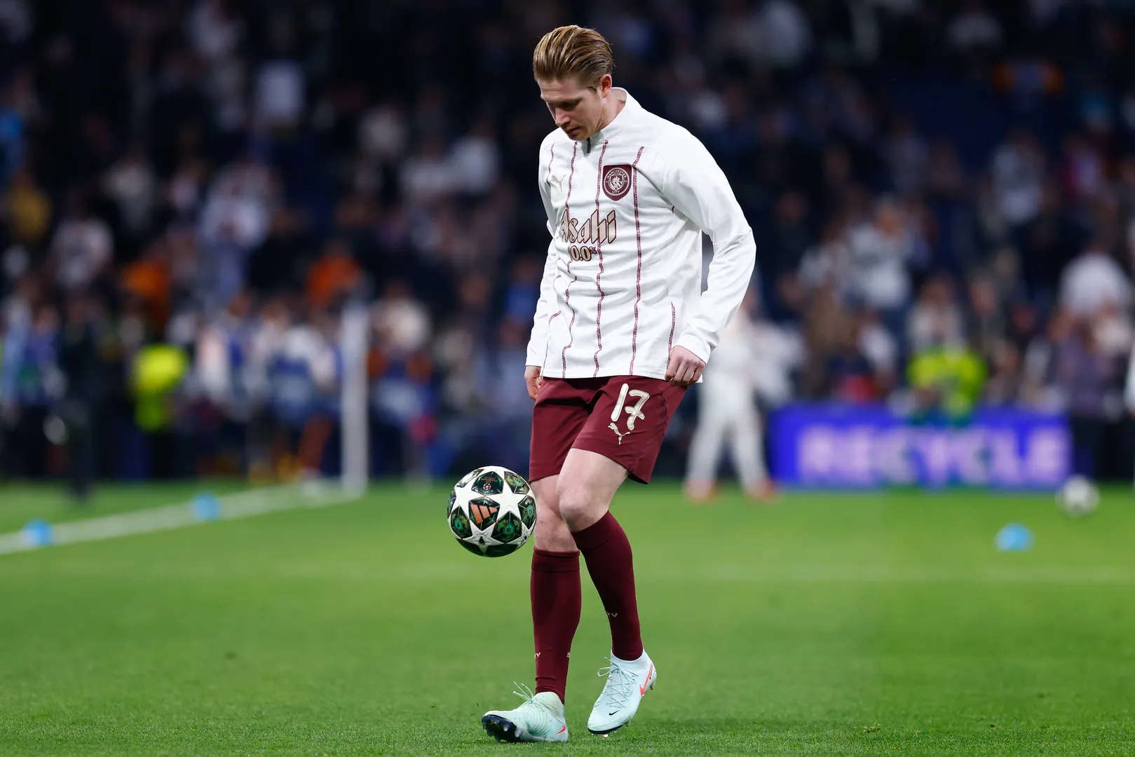 Guardiola justifica aus&ecirc;ncia de De Bruyne entre os titulares do City diante do Real Madrid na Champions League