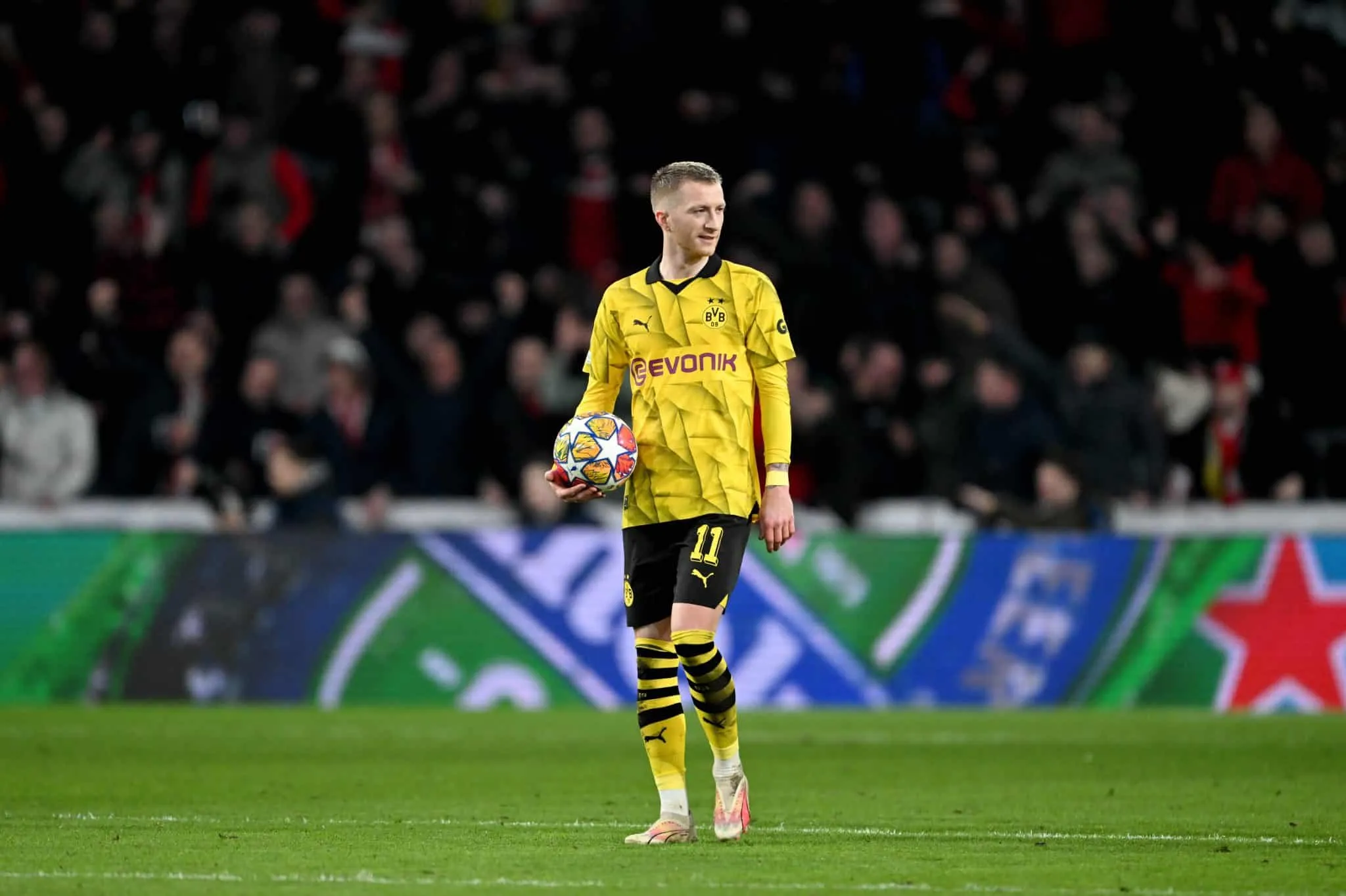 Borussia Dortmund deve viver fim da era Reus na pr&oacute;xima janela de transfer&ecirc;ncias