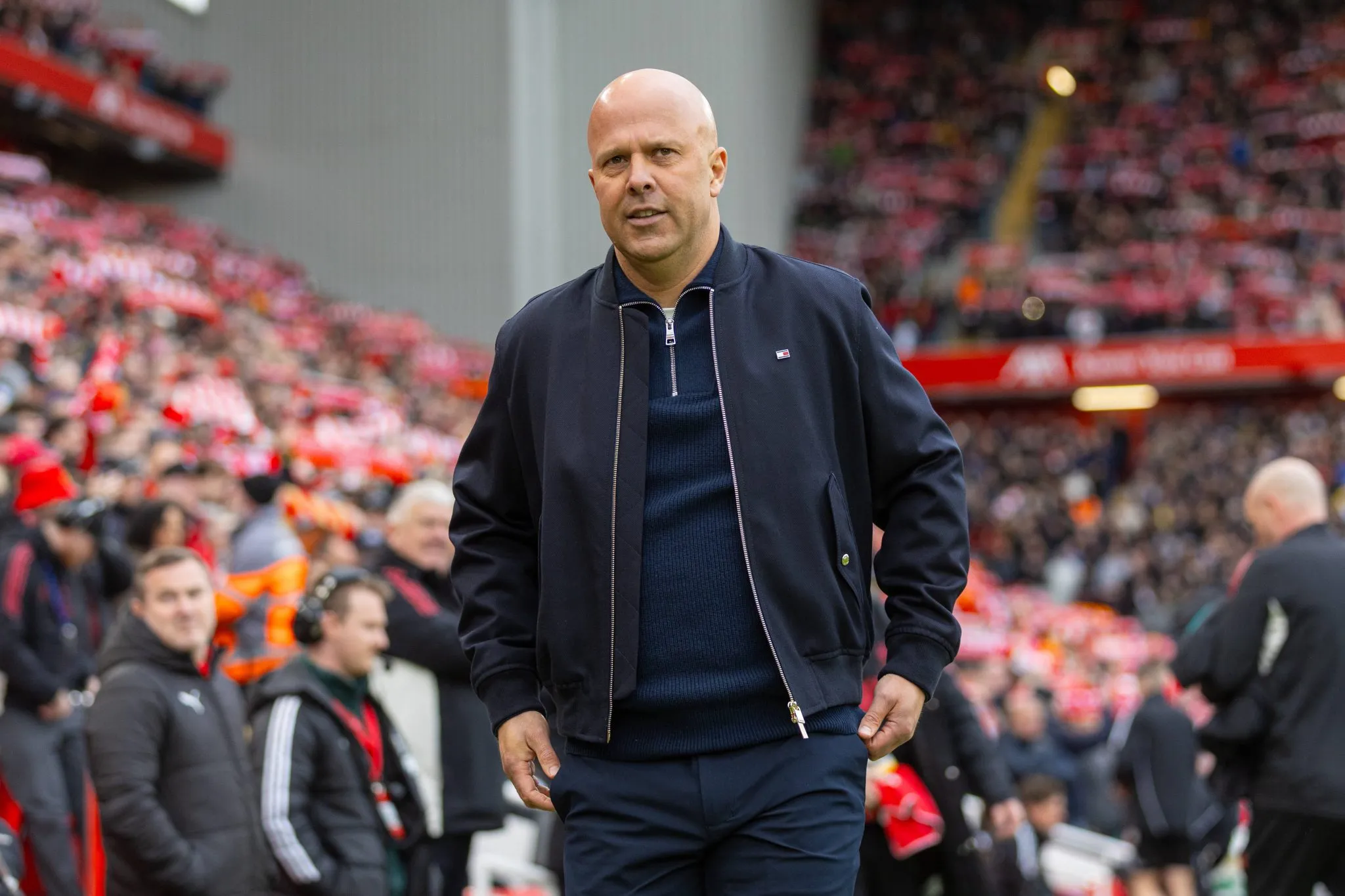 Slot em Anfield durante jogo do Liverpool