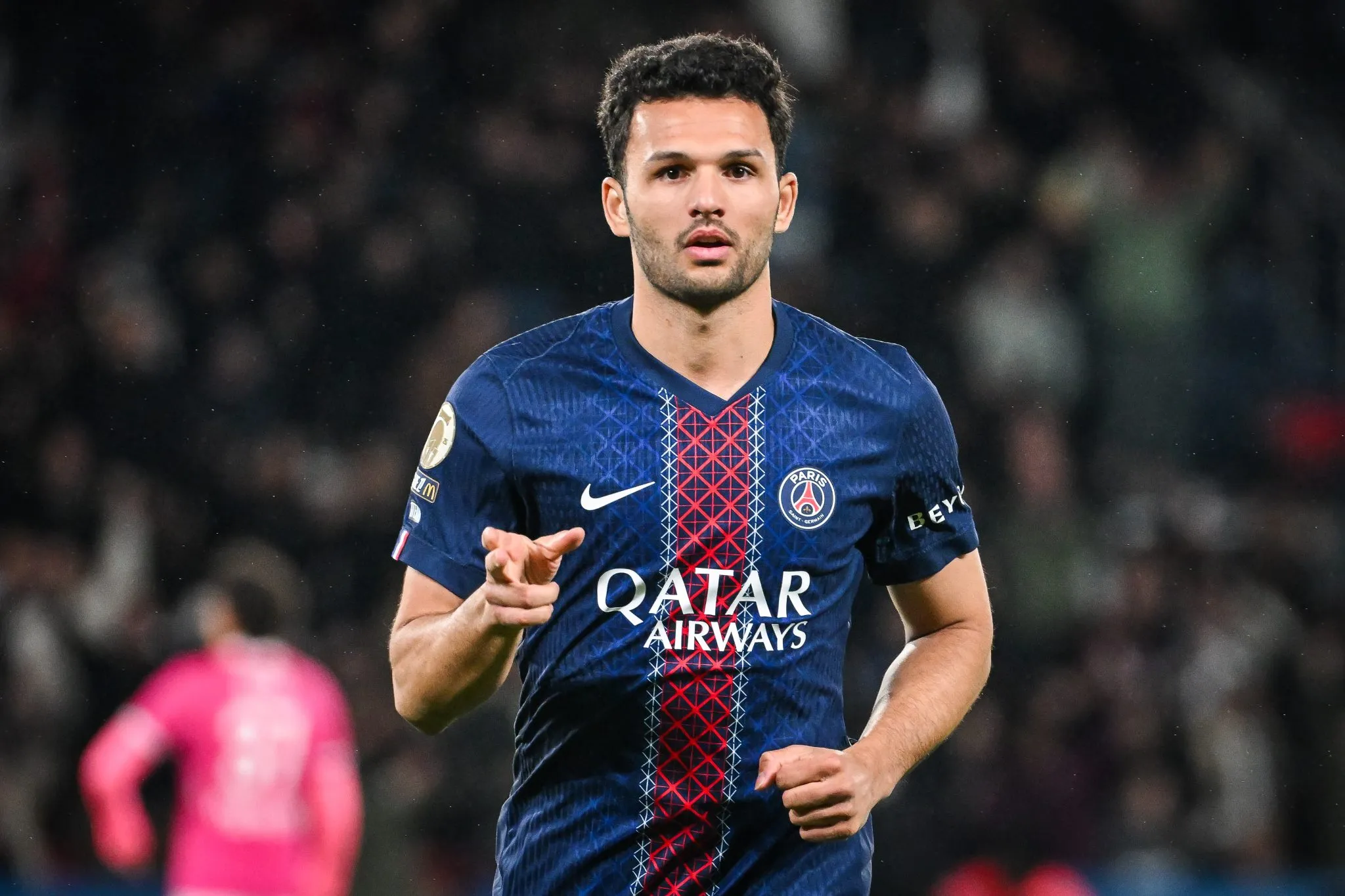 Gon&ccedil;alo Ramos celebra gol pelo PSG