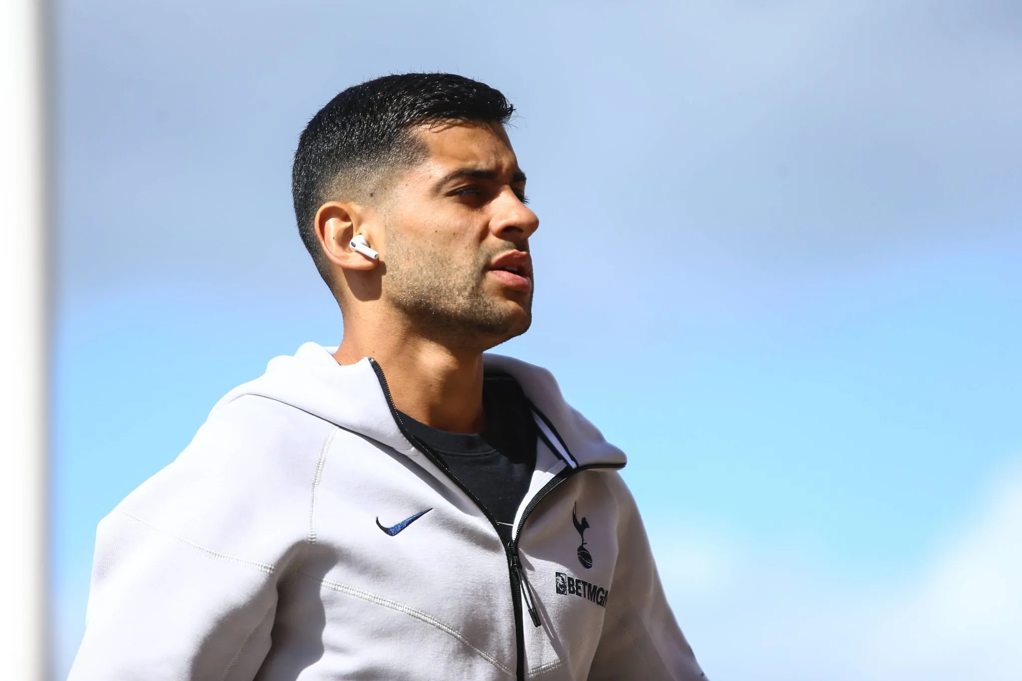 Cristian Romero pelo Tottenham