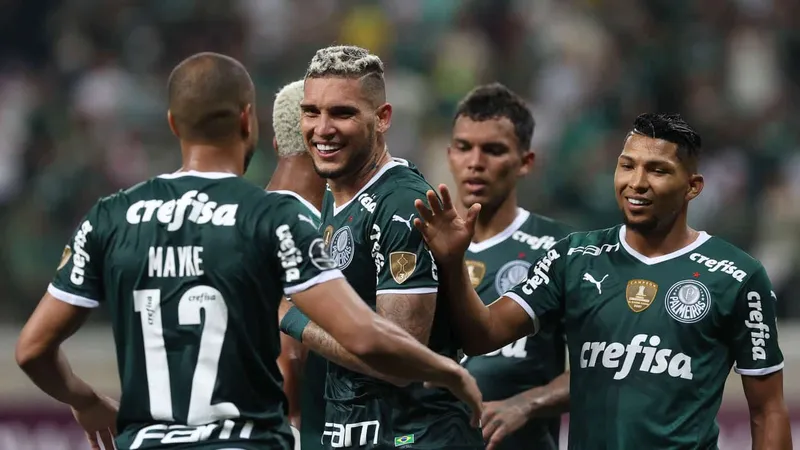 Rafael Navarro comemora um de seus quatro gols em Palmeiras 8 x 1 Independiente Petrolero, pela Libertadores de 2022