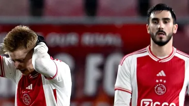 Eliminado por time amador, Ajax devolve dinheiro a seus torcedores
