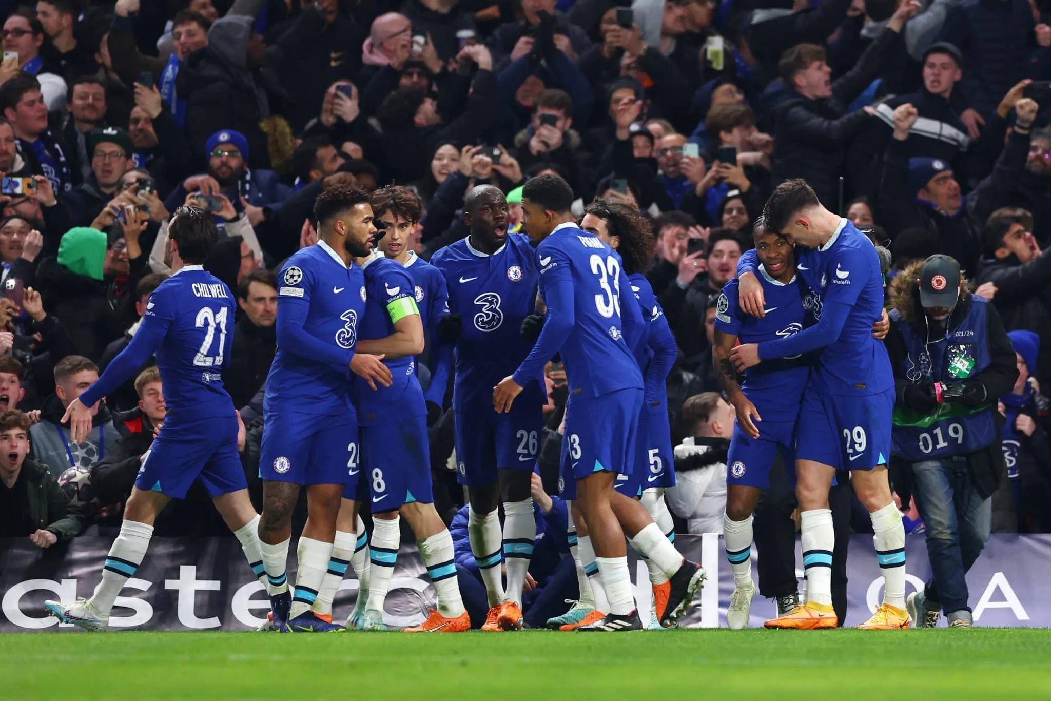 O Chelsea se recuperou da derrota na ida, preservou bem sua vantagem e deixou o Dortmund pelo caminho