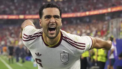 Espanha &agrave; l&aacute; 2010 &lsquo;mata e morre&rsquo; com seu falso nove e elimina um decepcionante Portugal da Copa