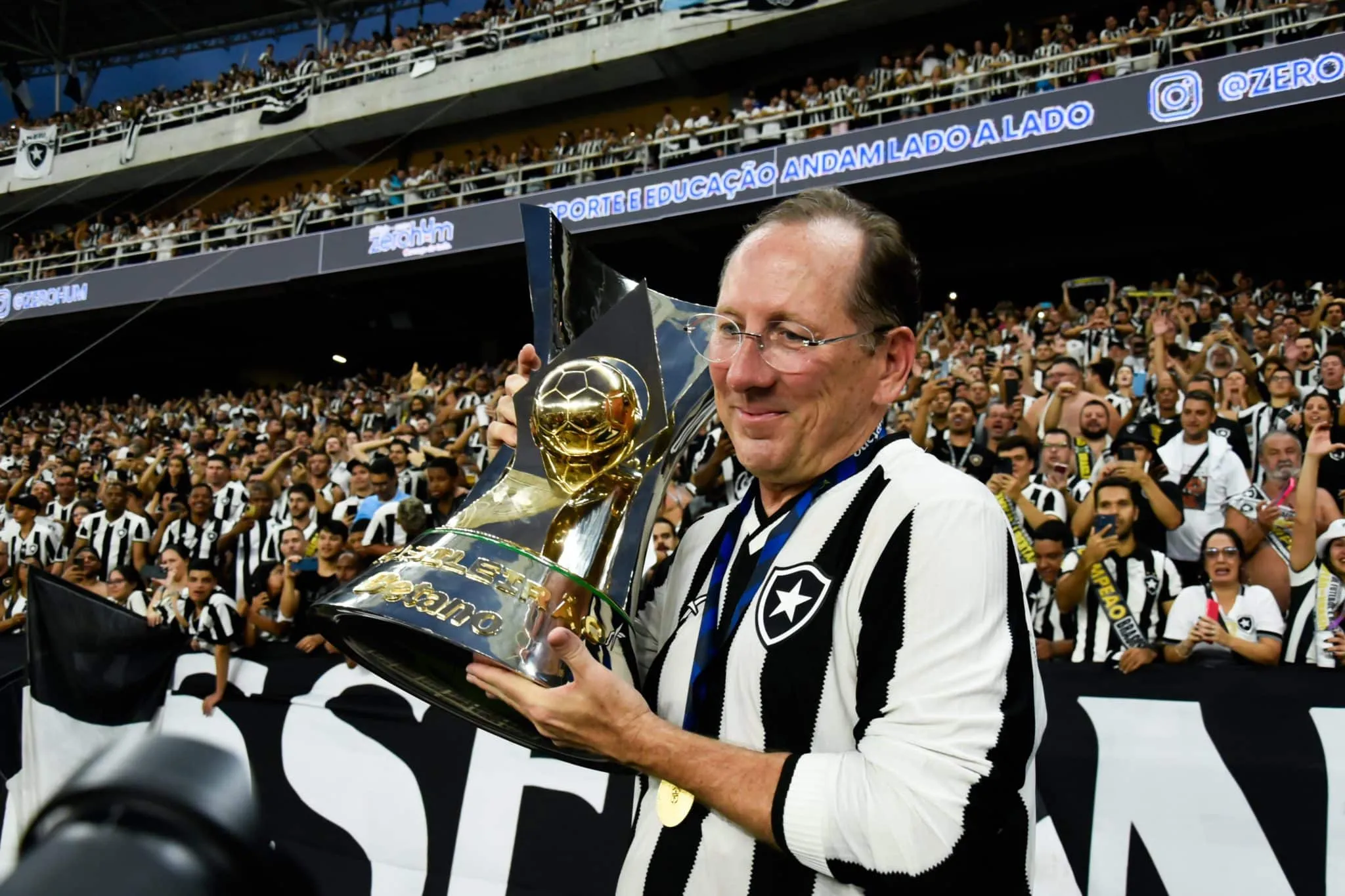 Botafogo: Entenda por que atraso em pagamento de premia&ccedil;&otilde;es n&atilde;o preocupa o clube