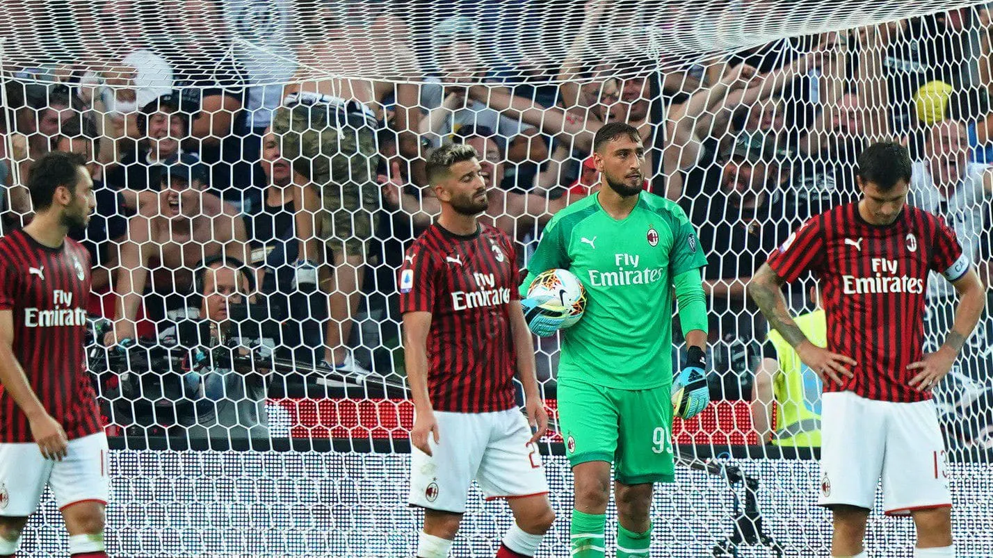 Estreia est&eacute;ril e com derrota for&ccedil;a Giampaolo a repensar suas t&aacute;ticas no Milan: &ldquo;Talvez (mudar para) um 4-3-3&rdquo;