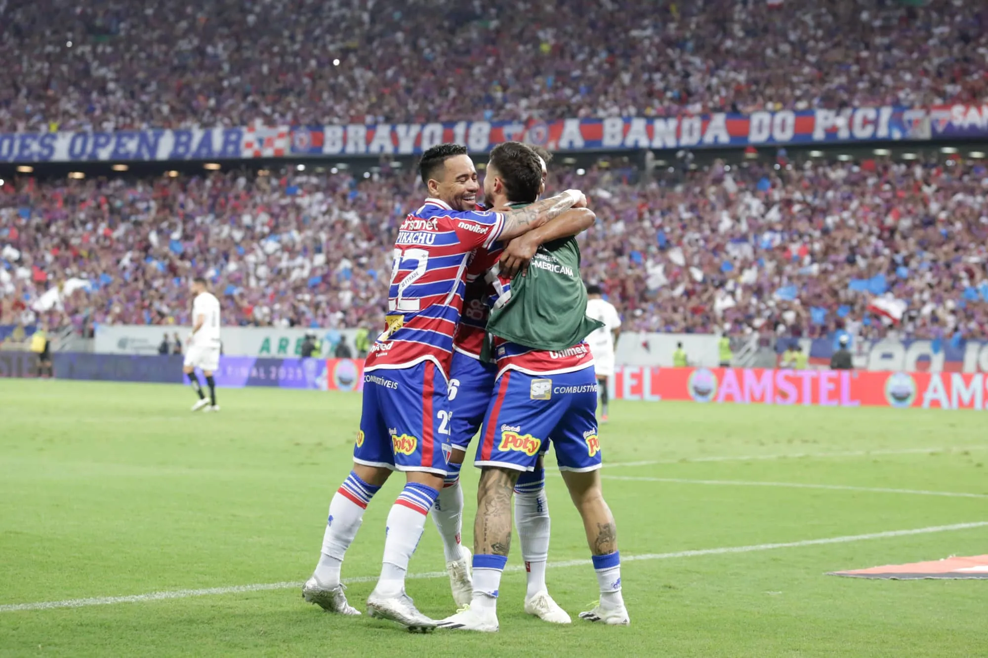 Fortaleza vence o Corinthians e &eacute; finalista de uma competi&ccedil;&atilde;o continental pela primeira vez