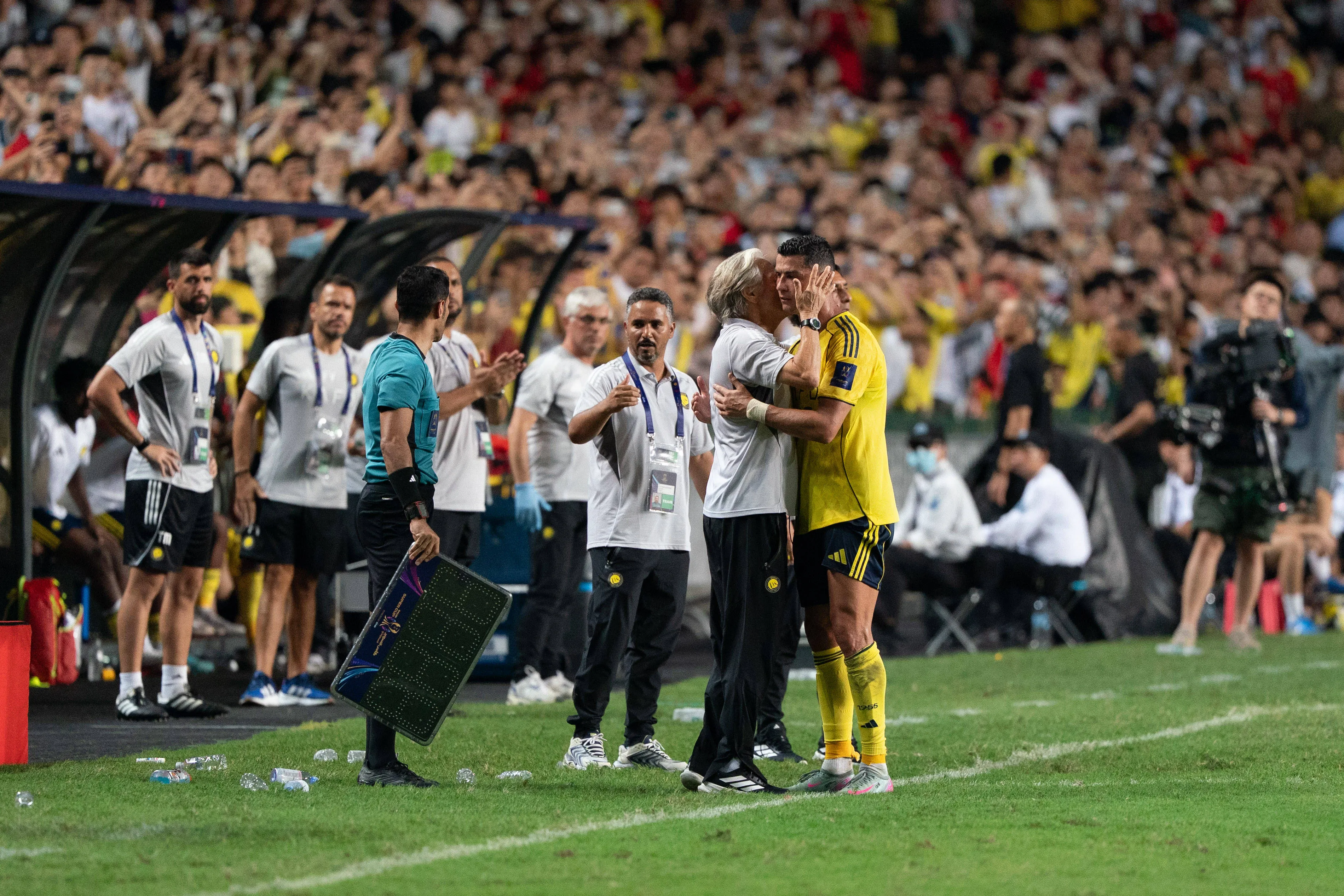 Jorge Jesus e Cristiano Ronaldo em partida pelo Al-Nassr (Foto: IMAGO / Nexpher Images)