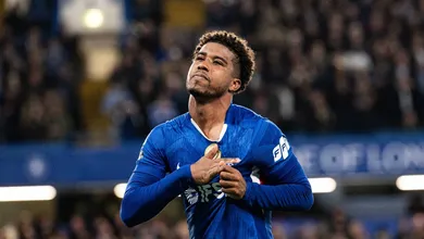 Manchester United tem concorrente da Premier League por Andrey Santos