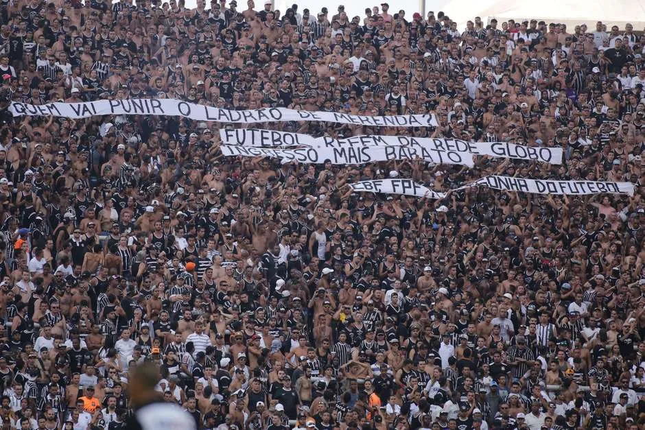 Podcast #45: Censura, adeus de Trifon e semana cheia com Champions e Libertadores