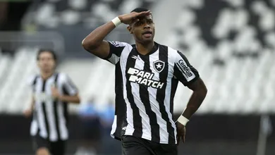 Com time alternativo, Botafogo transforma vaias em aplausos ao vencer Sampaio Corr&ecirc;a na 3&ordf; vit&oacute;ria no Carioca