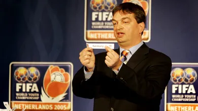 Entre Blatter e Platini, talvez valha a pena ouvir o Champagne