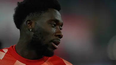 Davies d&aacute; p&eacute;ssima not&iacute;cia ao Bayern que faz Real Madrid esfregar as m&atilde;os