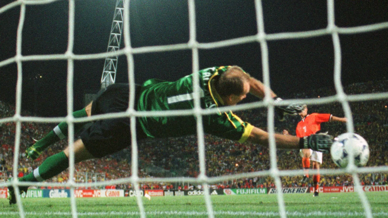 Assistimos na Quarentena: &ldquo;Sai, sai, sai, sai que &eacute; sua Taffarel!&rdquo;