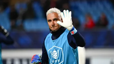 Para onde vai Keylor Navas? Goleiro n&atilde;o concretiza transfer&ecirc;ncia para a It&aacute;lia e segue livre no mercado