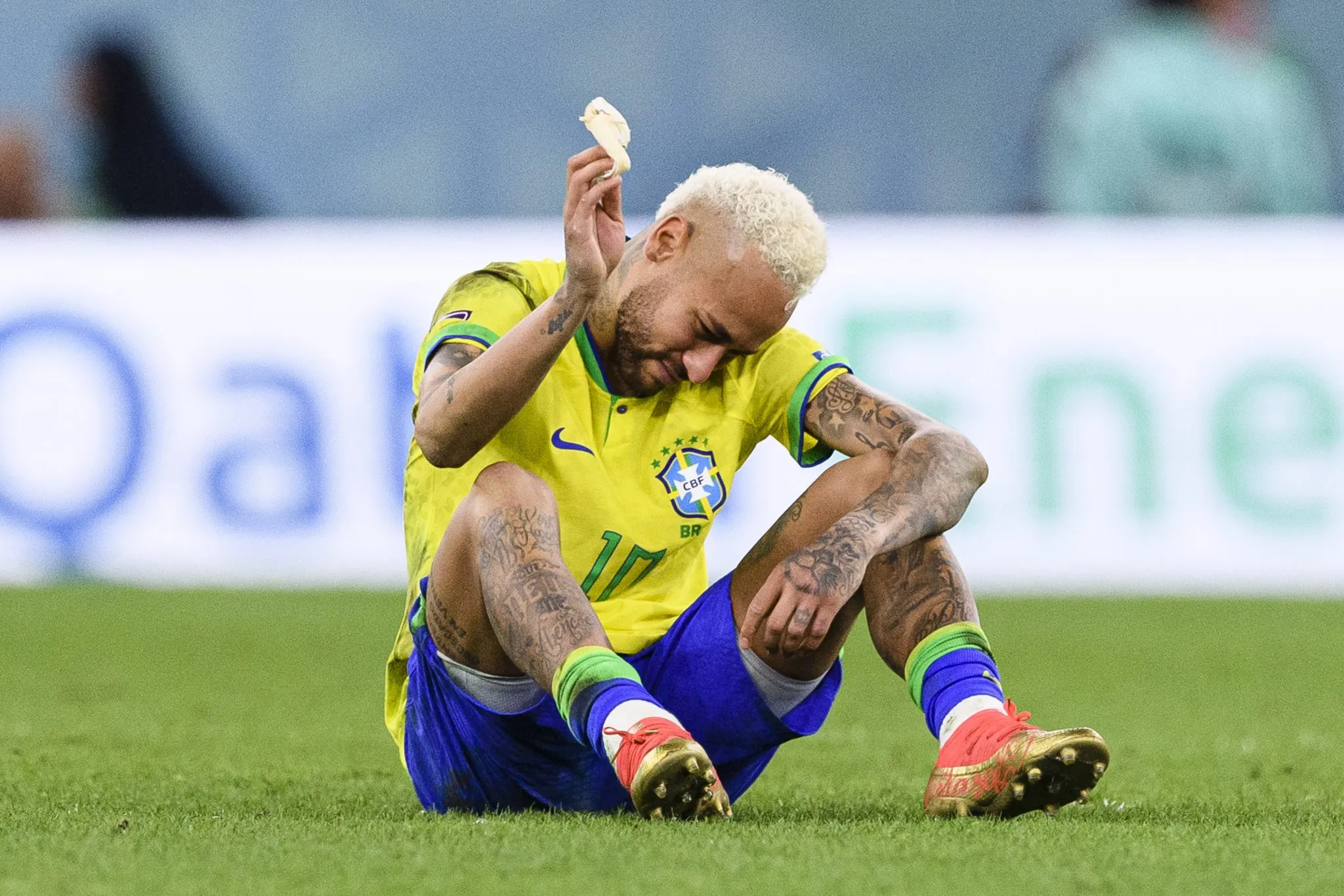 Neymar decepcionado na elimina&ccedil;&atilde;o do Brasil para a Cro&aacute;cia na Copa do Mundo 2022