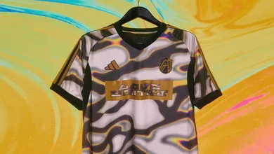 Foi K.O: Pabllo Vittar desenha camisa para o M&ecirc;s do Orgulho na MLS