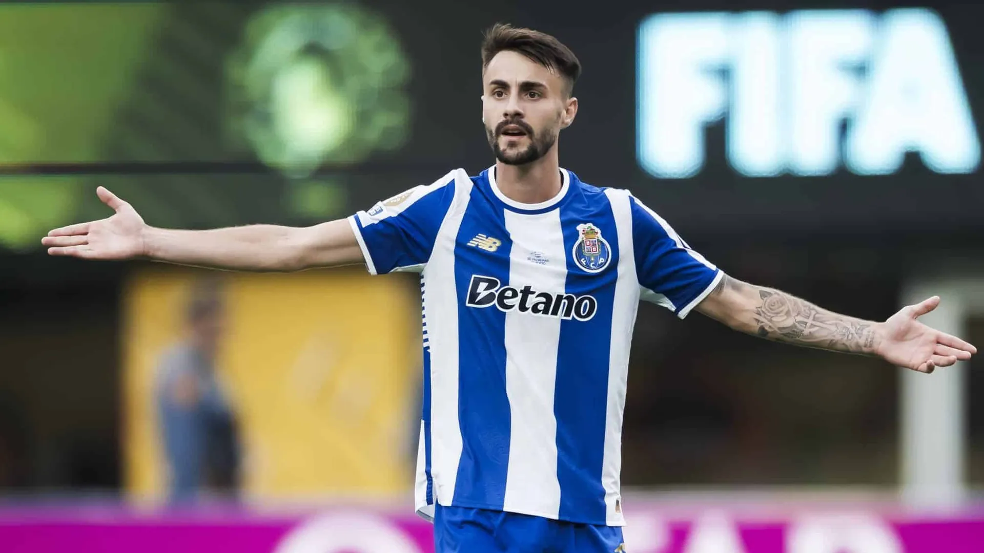 F&aacute;bio Vieira, meio-campista do Porto