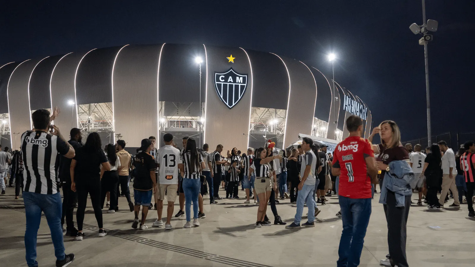 Atl&eacute;tico-MG promete apoio a torcedor expulso da Arena MRV; testemunha alega preconceito