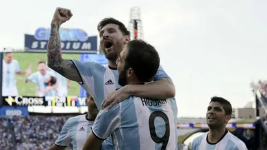 A Venezuela assustou, mas a Argentina imp&ocirc;s sua qualidade t&eacute;cnica para avan&ccedil;ar &agrave;s semifinais