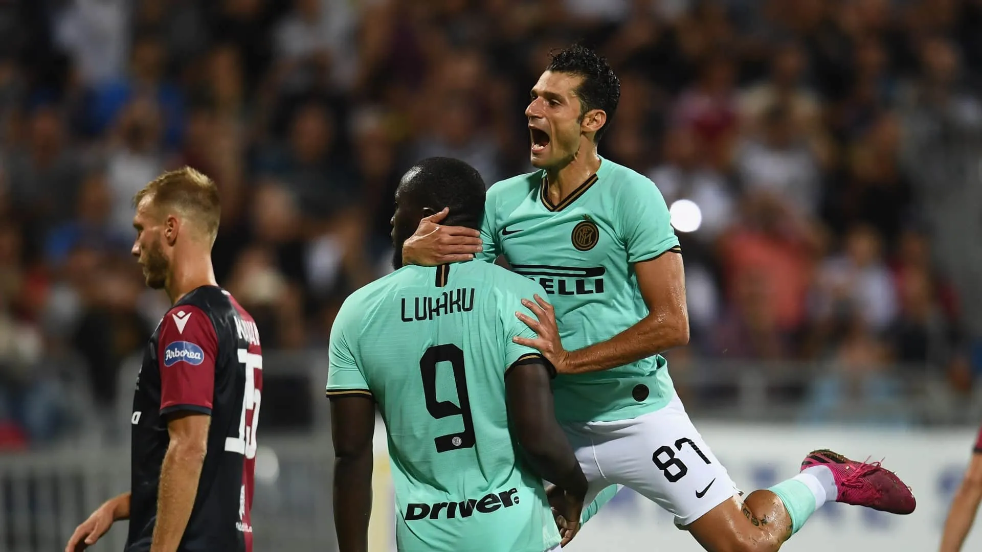 Mais um caso de racismo no est&aacute;dio do Cagliari, desta vez contra Romelu Lukaku