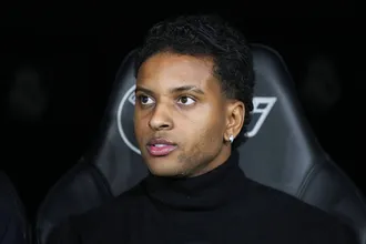 Retorno de Rodrygo ao Real Madrid pode enfrentar &lsquo;obst&aacute;culo&rsquo; imposto por Arbeloa