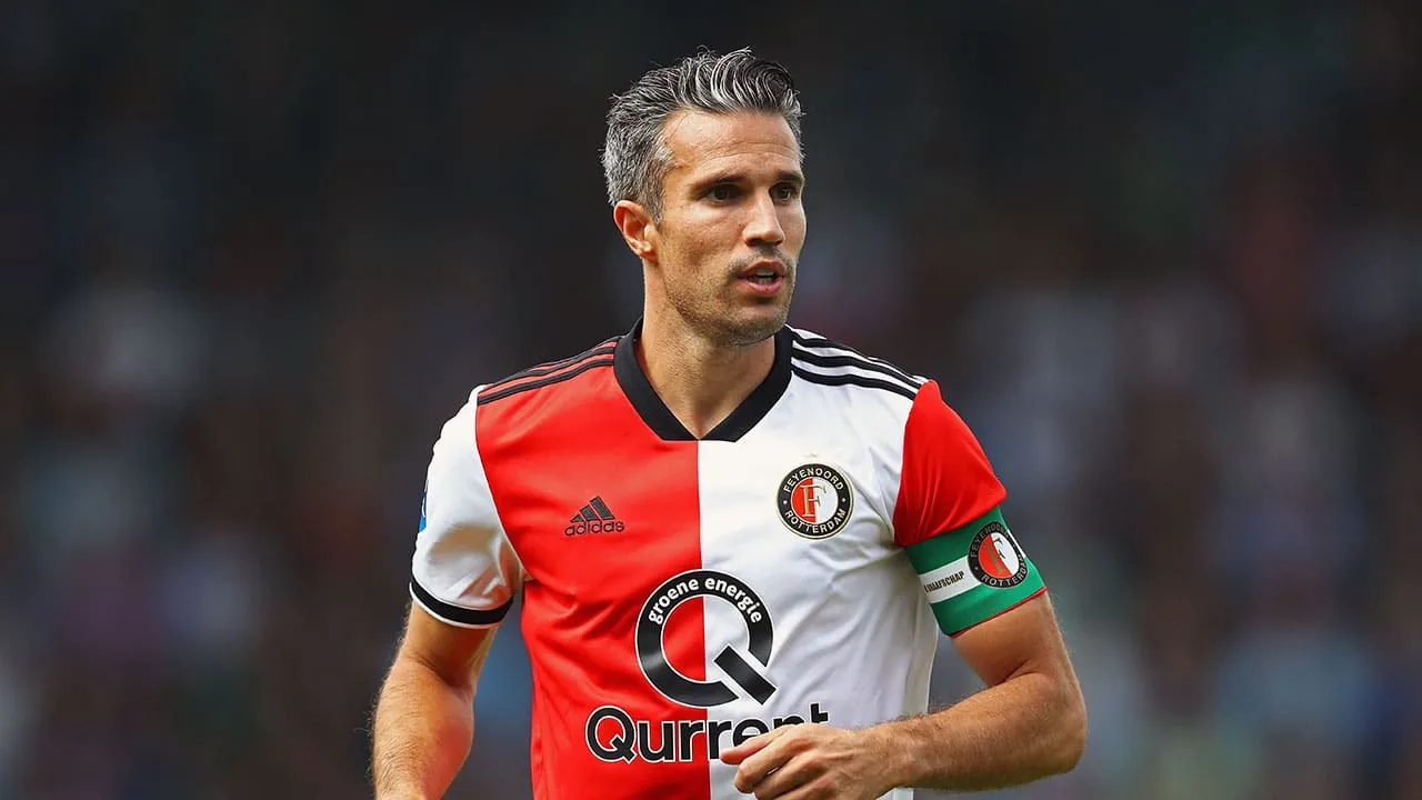 Van Persie defende cria&ccedil;&atilde;o da BeNeLiga: &ldquo;Jogar partidas de alto n&iacute;vel &eacute; o que melhora as equipes&rdquo;
