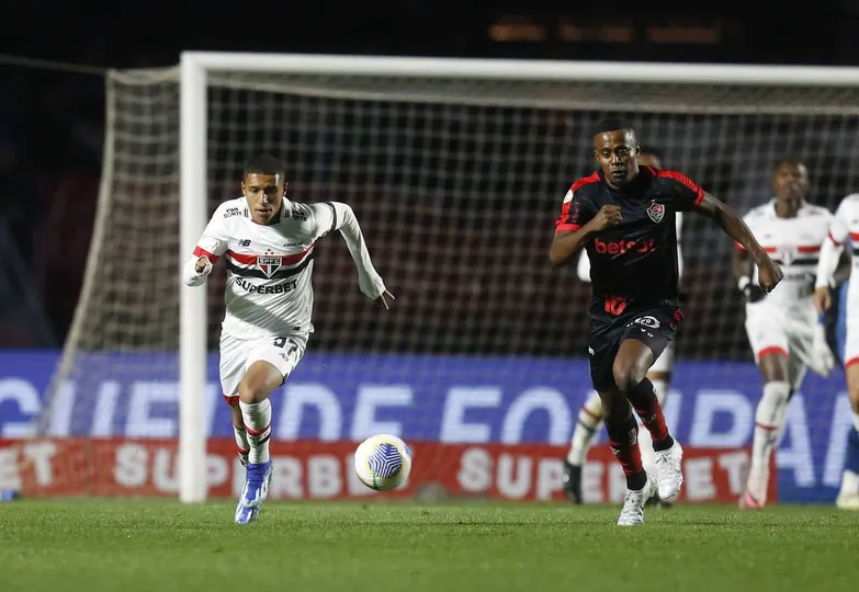 Henrique Carmo, em sua estreia pelo S&atilde;o Paulo