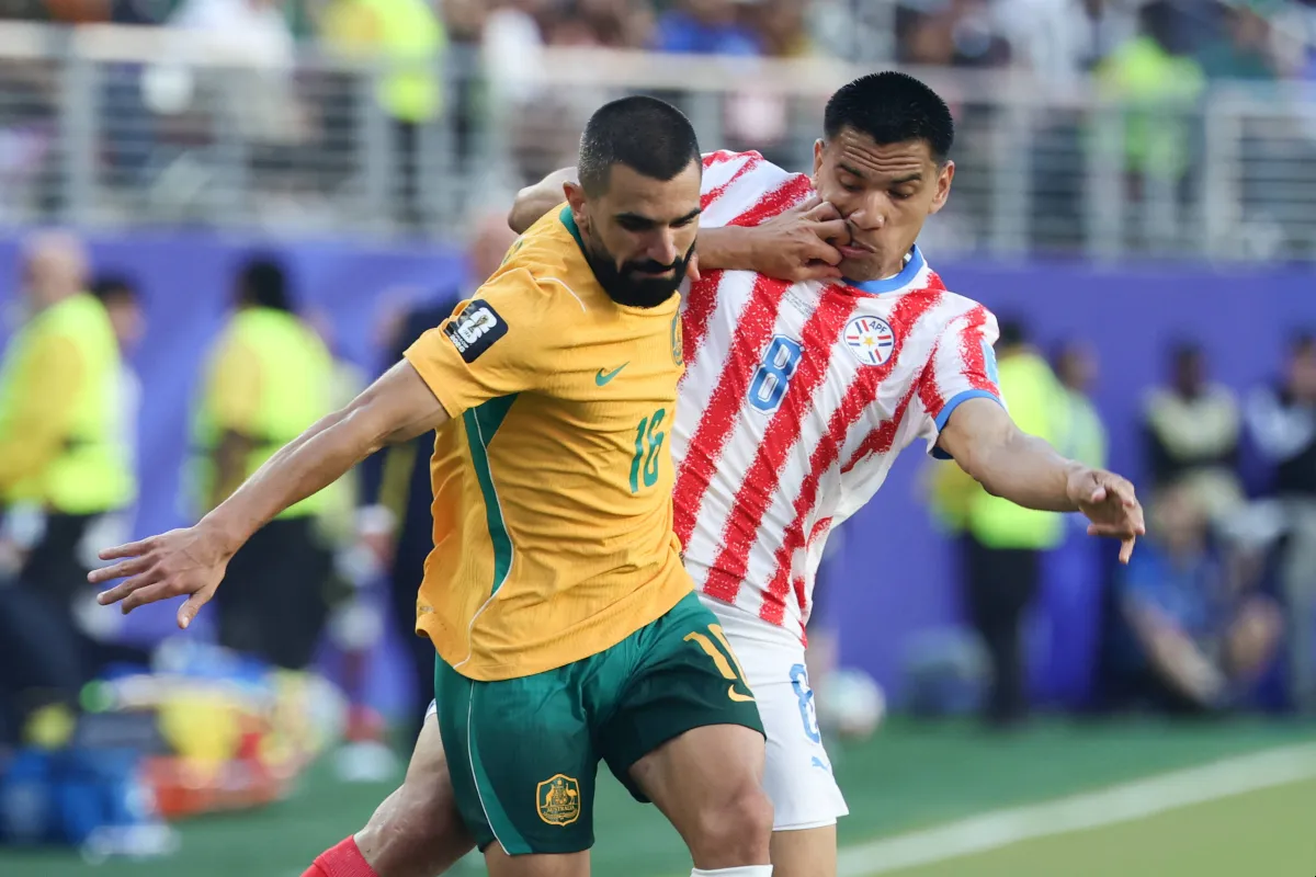 Paraguai 0 x 0 Austr&aacute;lia: Empate garante Socceroos no mata-mata, Albirroja fica no aguardo