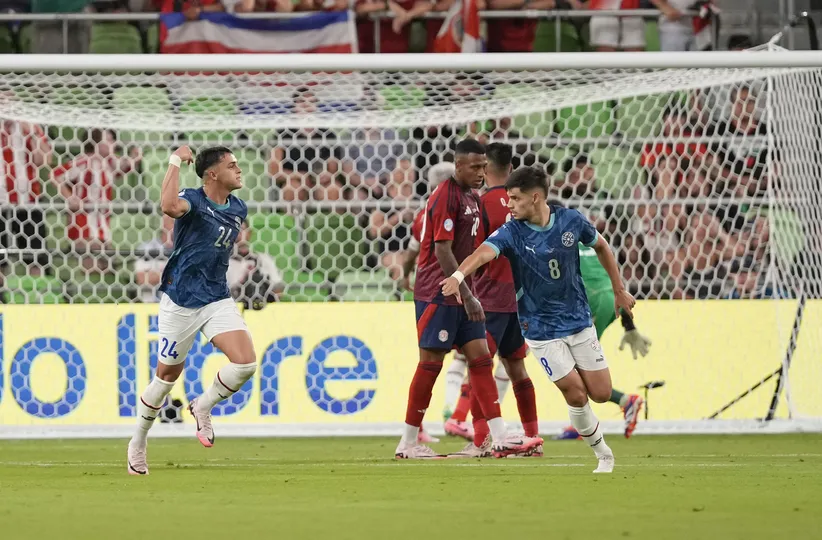 Ram&oacute;n Sosa comemora gol pelo Paraguai na Copa Am&eacute;rica 2024