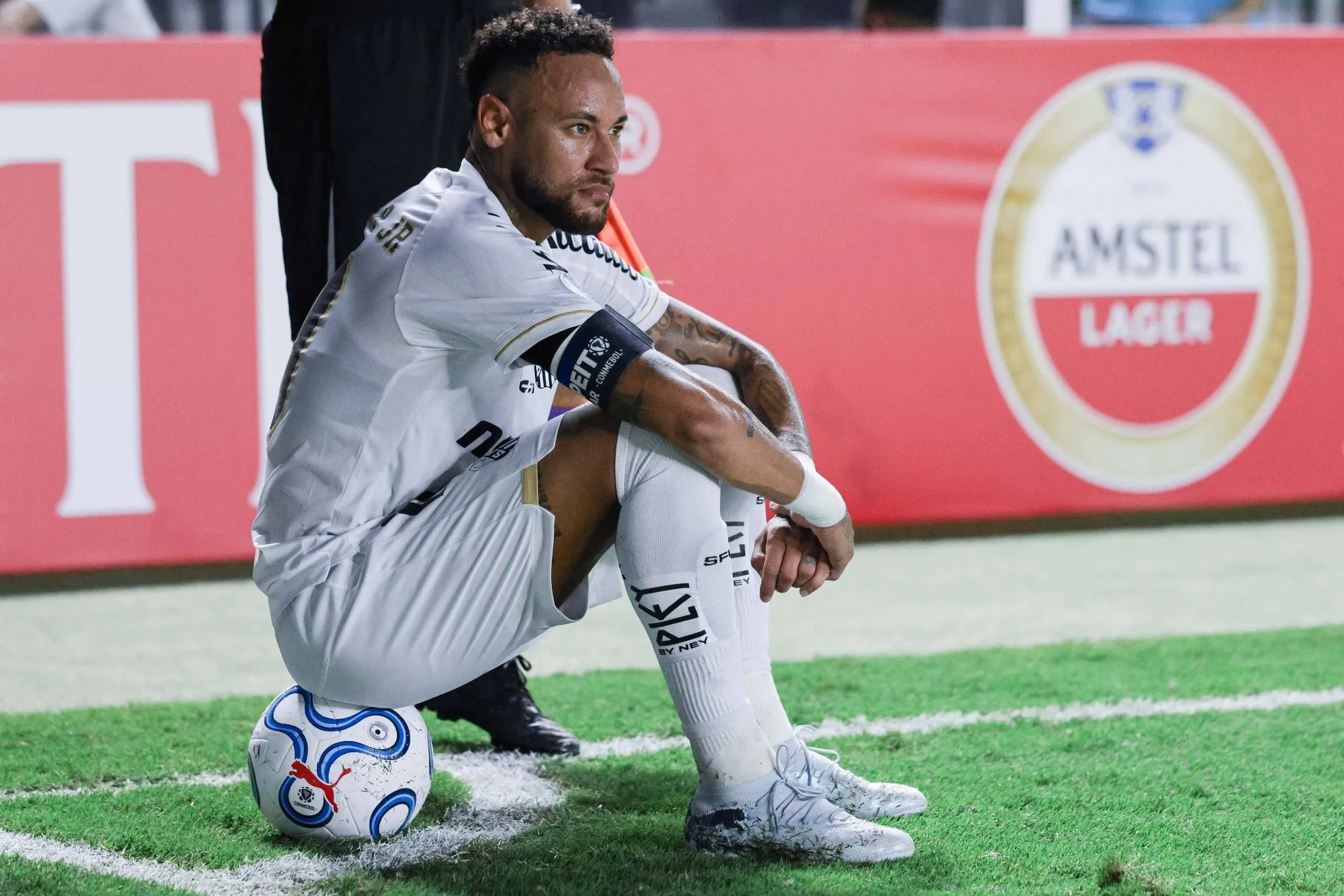 Neymar em atua&ccedil;&atilde;o pelo Santos (Foto: IMAGO / Sports Press Photo)