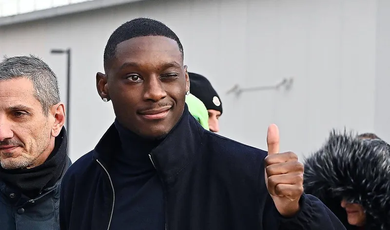 Kolo Muani &eacute; o primeiro refor&ccedil;o para Thiago Motta na Juventus em 2025