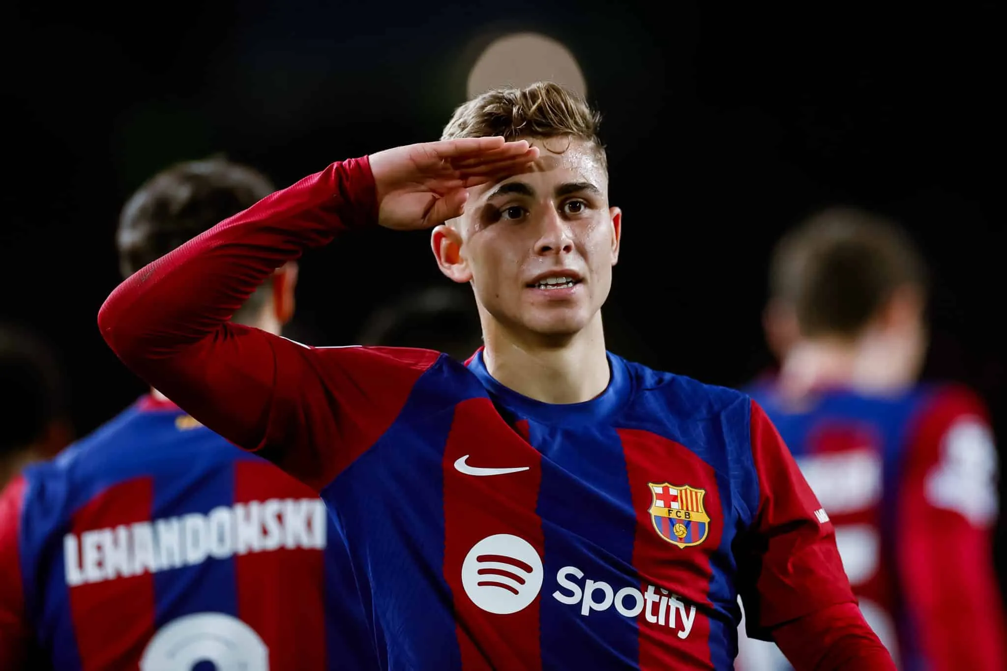 Press&atilde;o, contra-ataques e consist&ecirc;ncia: Barcelona d&aacute; sinais de melhora e elimina o Napoli na Champions