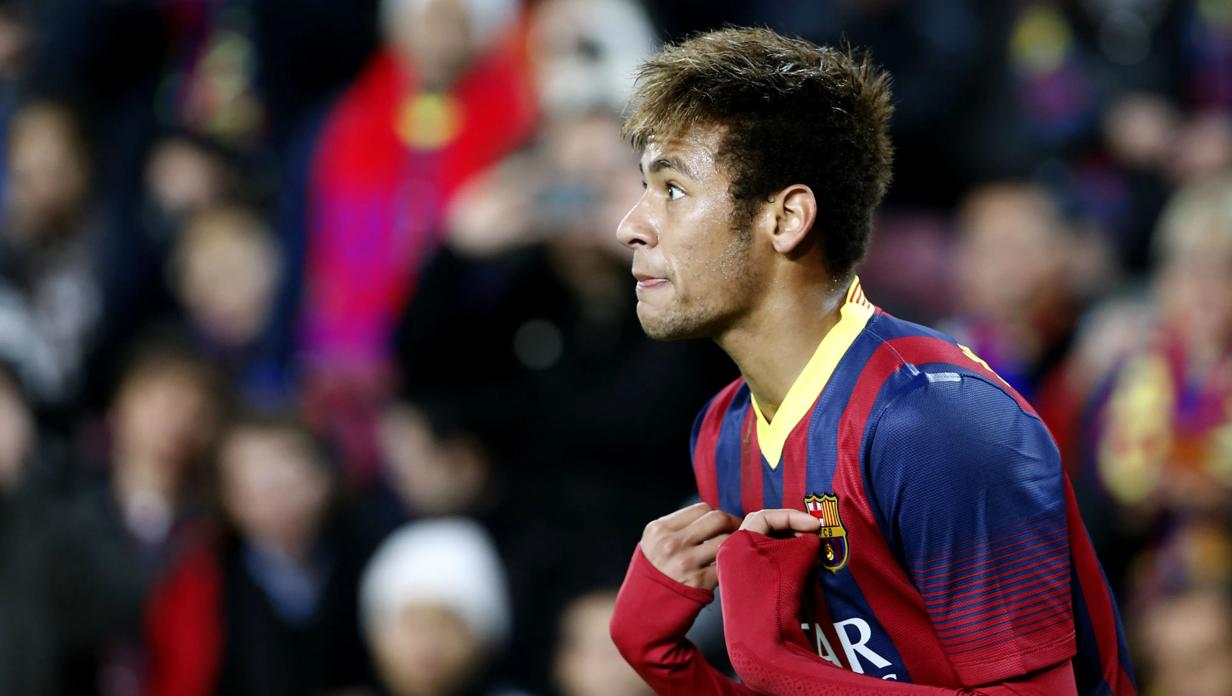 Suspeitas sobre a contrata&ccedil;&atilde;o de Neymar deixam Bar&ccedil;a contra a parede