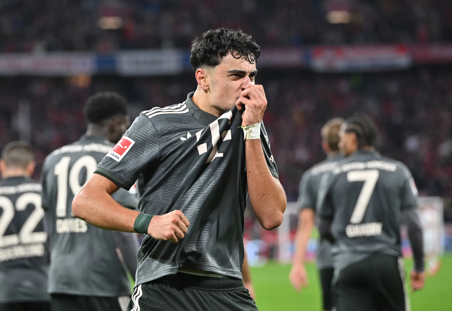 Foto: (Imago) - Aleksandar Pavlovic, do Bayern de Munique