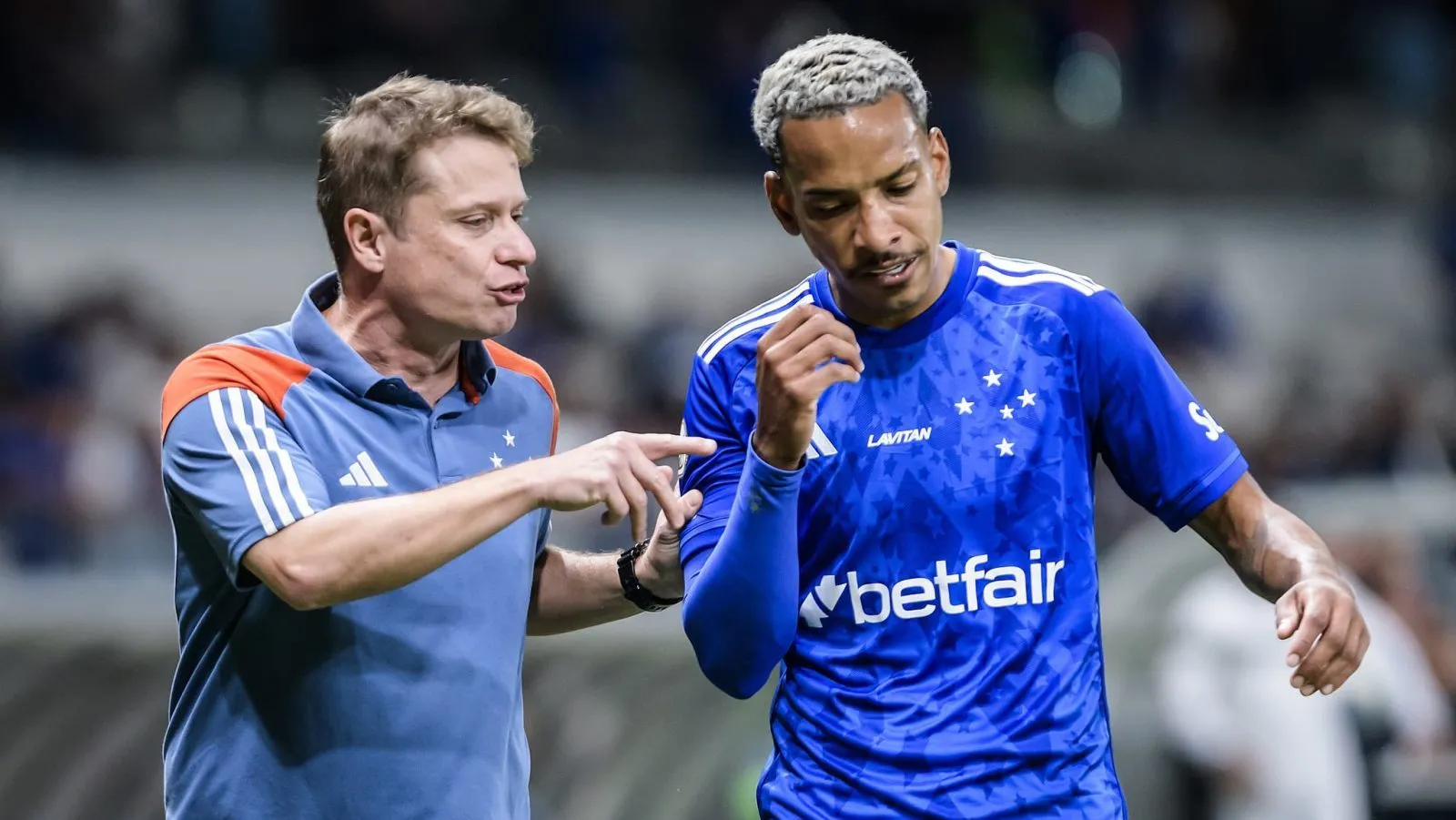 Quem substituir&aacute; Matheus Pereira e Barreal, desfalques do Cruzeiro contra o Vasco?