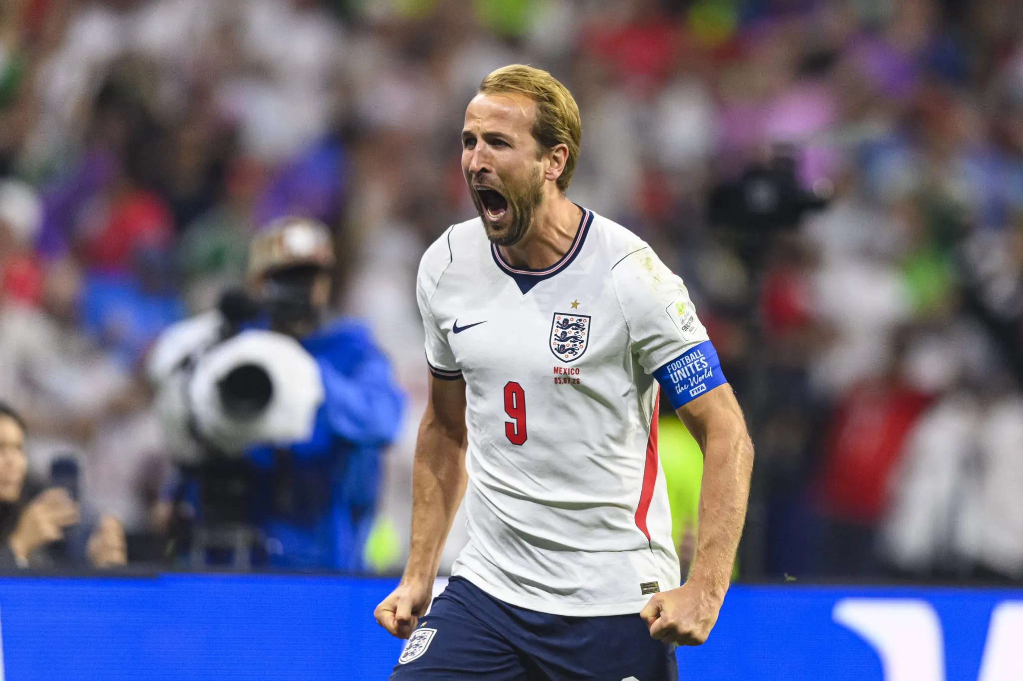 Kane celebra gol pela sele&ccedil;&atilde;o inglesa