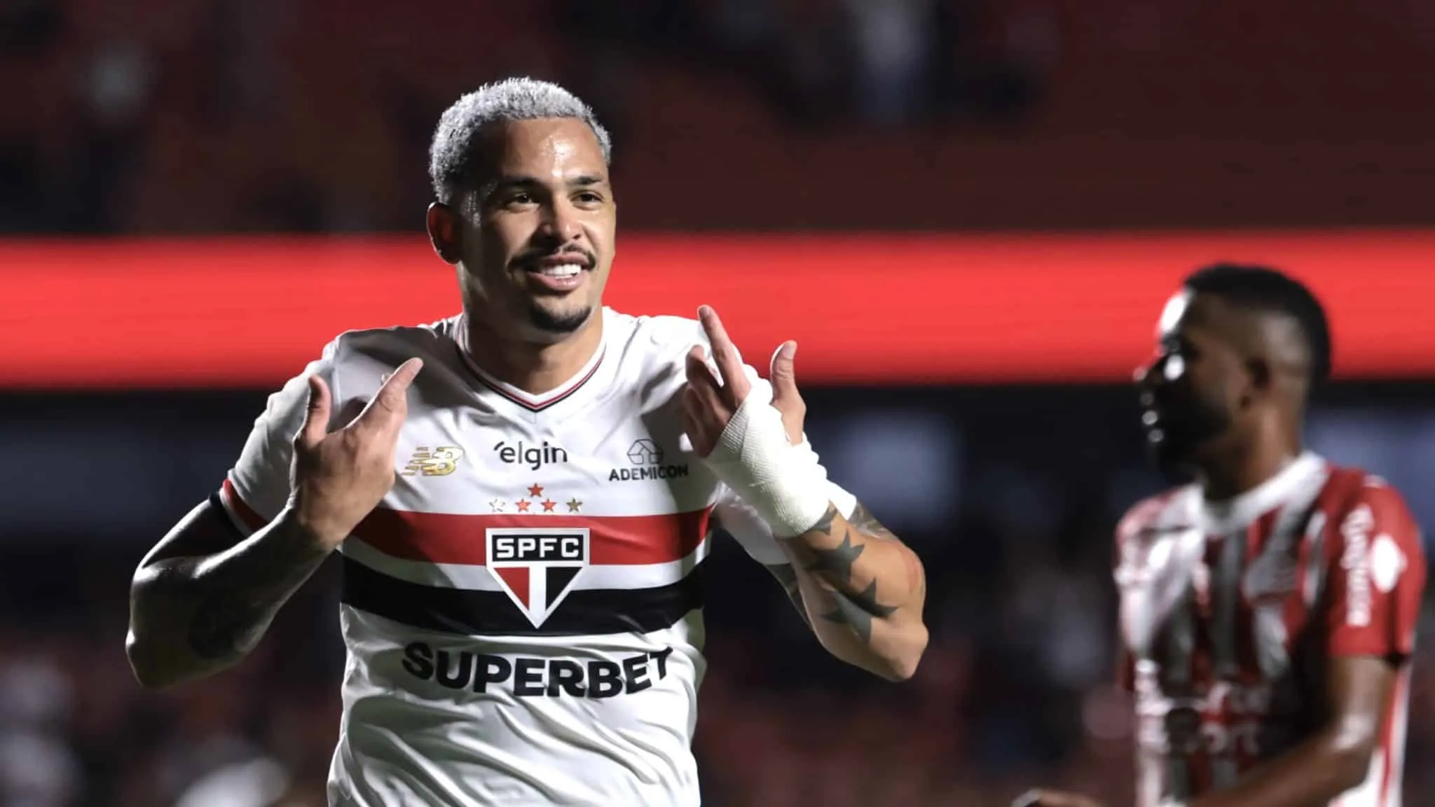Luciano encerra pior momento em 5 anos de S&atilde;o Paulo e mostra que ainda pode ser &uacute;til