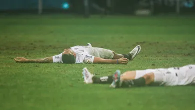 Corinthians precisa transformar erros de 2023 em li&ccedil;&otilde;es para 2024 e esse &eacute; o grande desafio de Mano Menezes