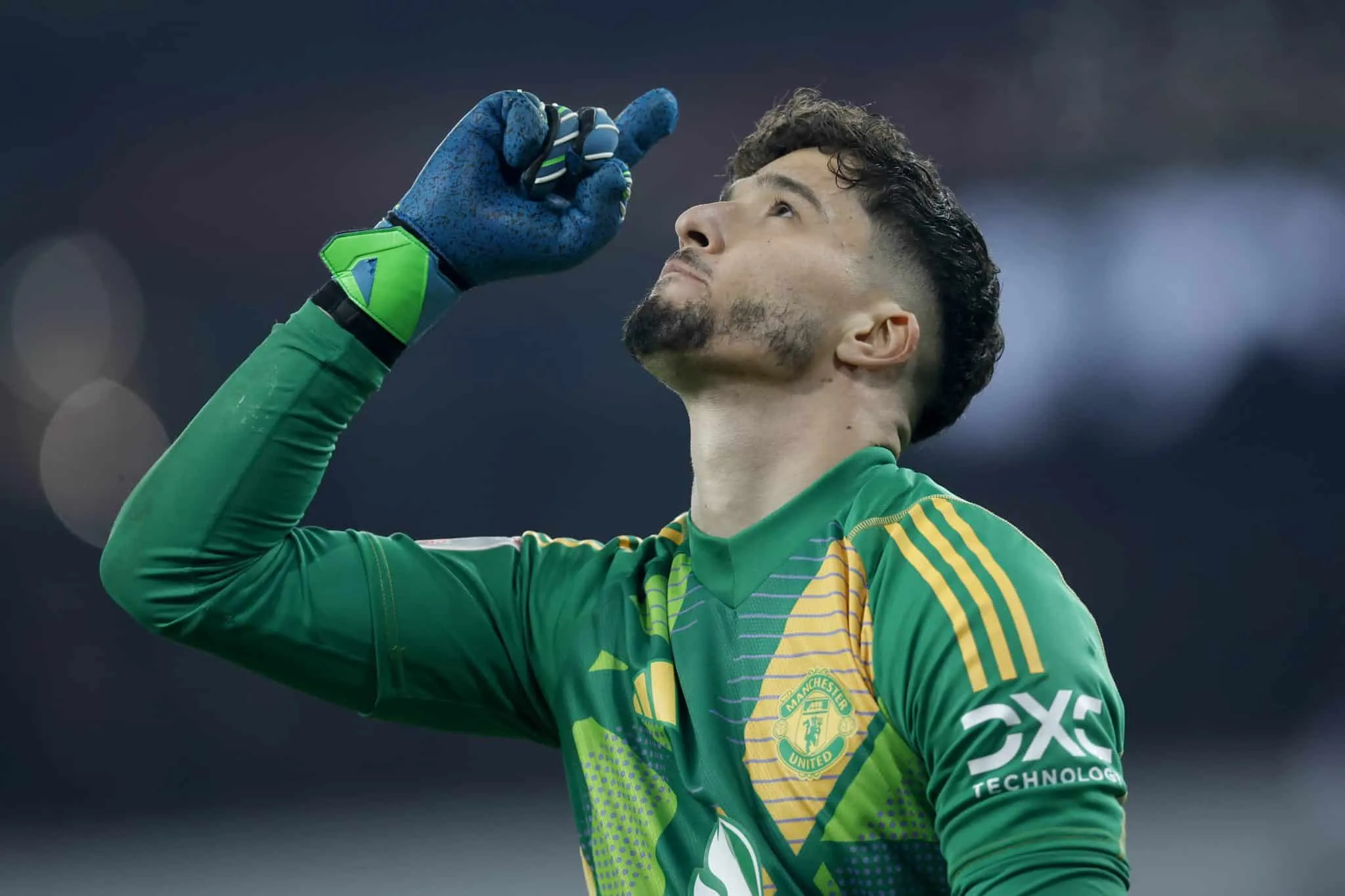 Goleiro do United vai de ridicularizado por falhas a &lsquo;her&oacute;i&rsquo; em menos de um m&ecirc;s