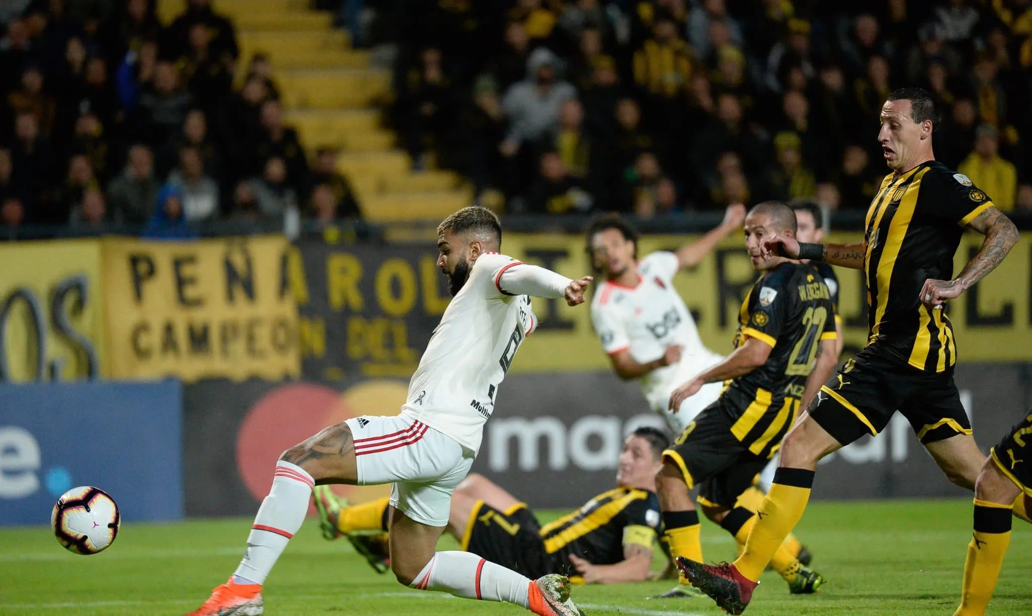 O roteiro tr&aacute;gico foi mais imagina&ccedil;&atilde;o do que realidade e o Fla respira aliviado, vivo na Libertadores