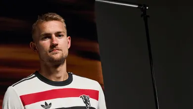 R$ 1 bilh&atilde;o? De Ligt se isola como zagueiro que mais movimentou dinheiro na hist&oacute;ria