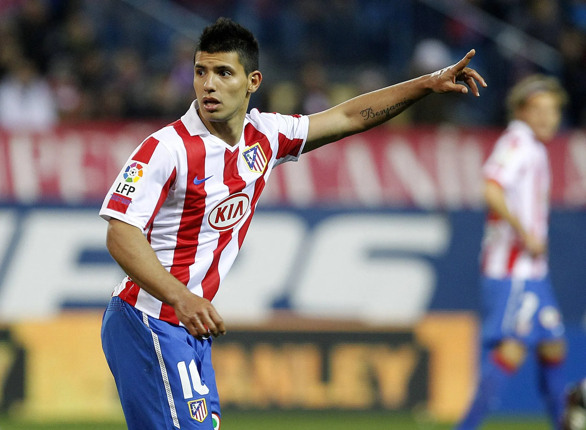 Sergio Kun Ag&uuml;ero pelo Atl&eacute;tico de Madrid, em mar&ccedil;o de 2011 (Foto: Imago/Alterphotos)