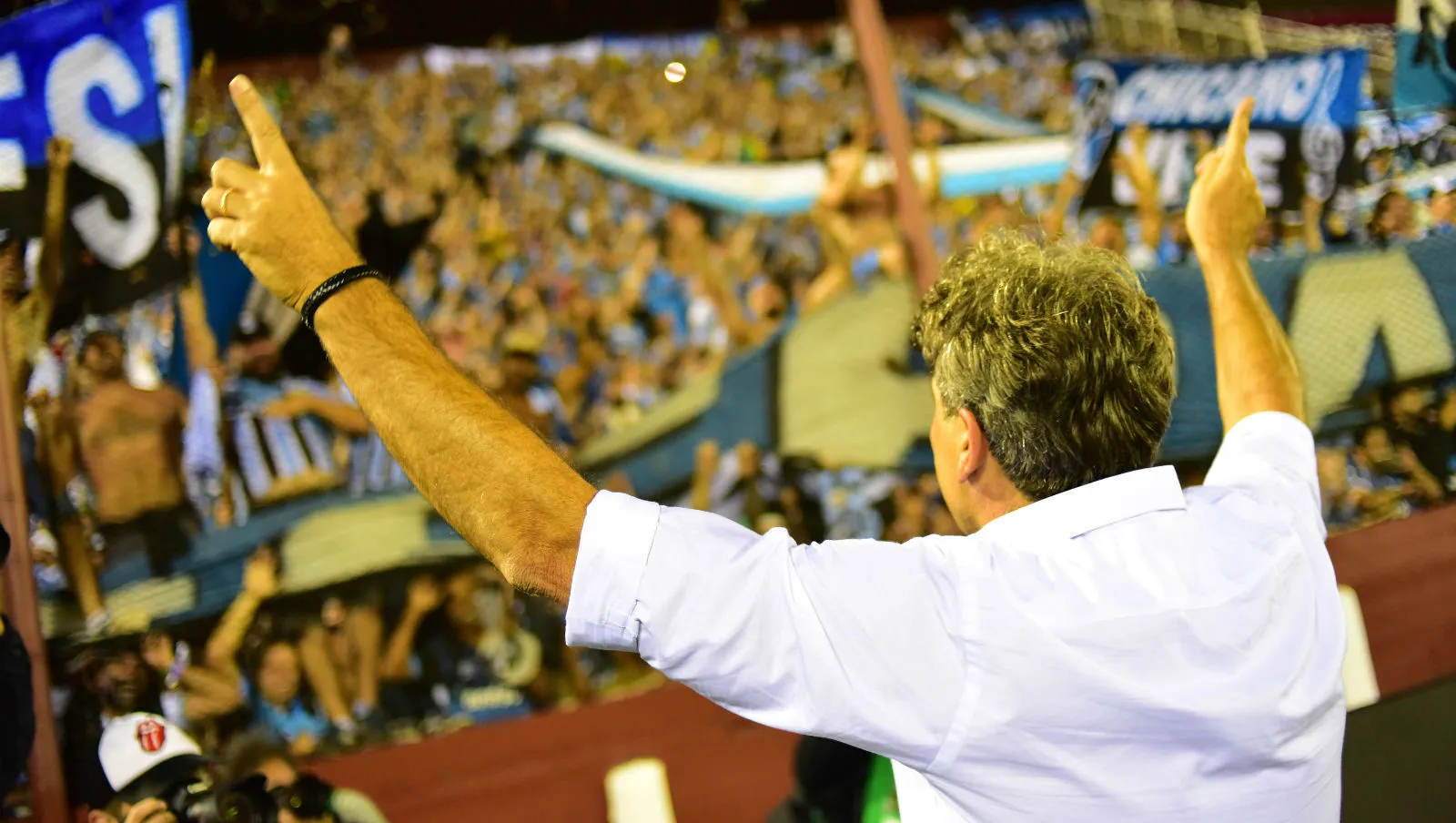 Nem a est&aacute;tua ser&aacute; capaz de dimensionar o que Renato simboliza ao Gr&ecirc;mio