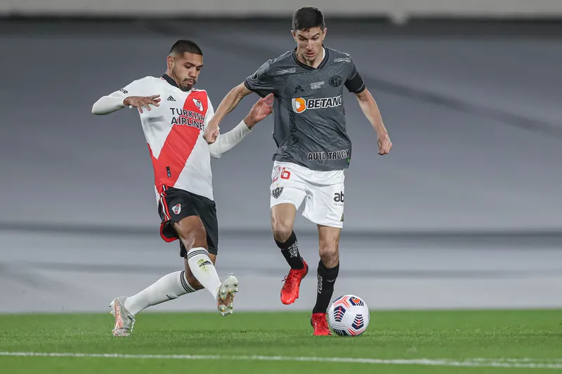 Nacho Fernandez contra o River, pelo Galo, em 2021