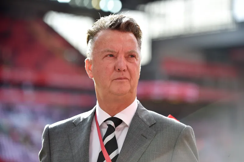 Louis van Gaal n&atilde;o se deu t&atilde;o bem no comando do Manchester United, saindo ap&oacute;s pouco mais de 100 partidas no comando do clube