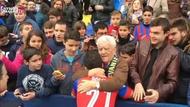 [V&iacute;deo] Torcedor se emociona com Pepe Rossi: &ldquo;Obrigado por vir para o nosso Levante&rdquo;